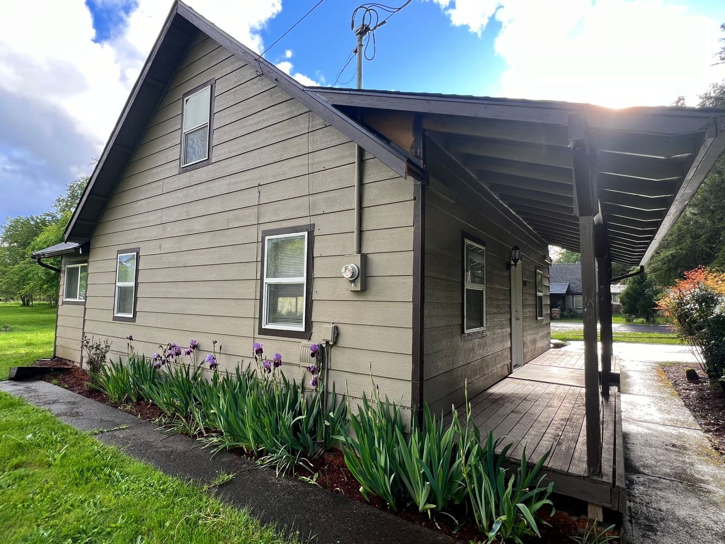 SWEET HOME Apartment: 1321 TAMARACK ST.