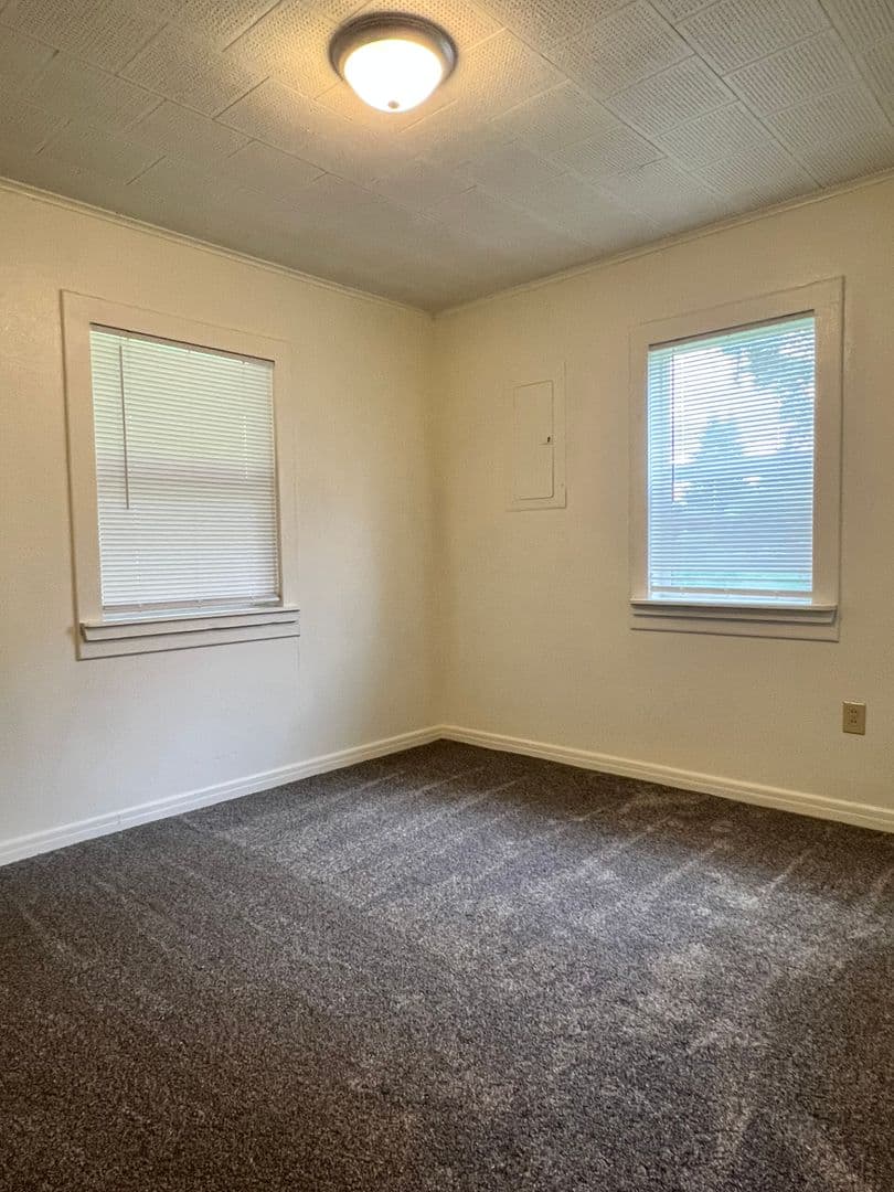 SWEET HOME Apartment: 1321 TAMARACK ST.