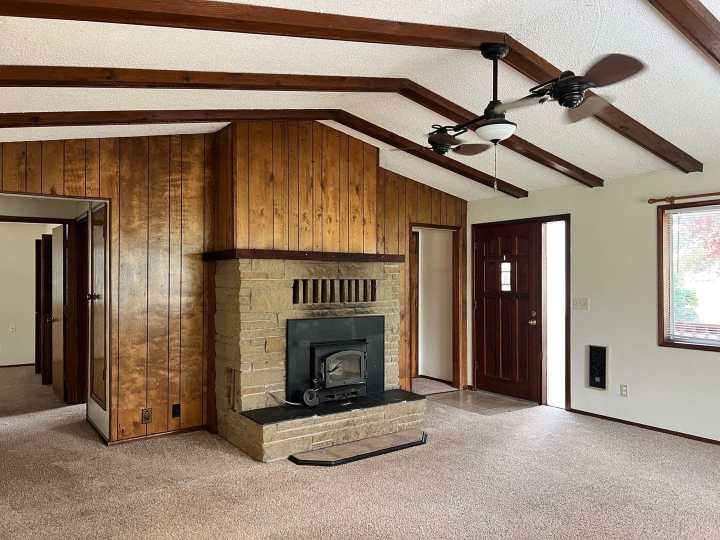 LEBANON Apartment: 38355 & 38385 WEIRICH DR.