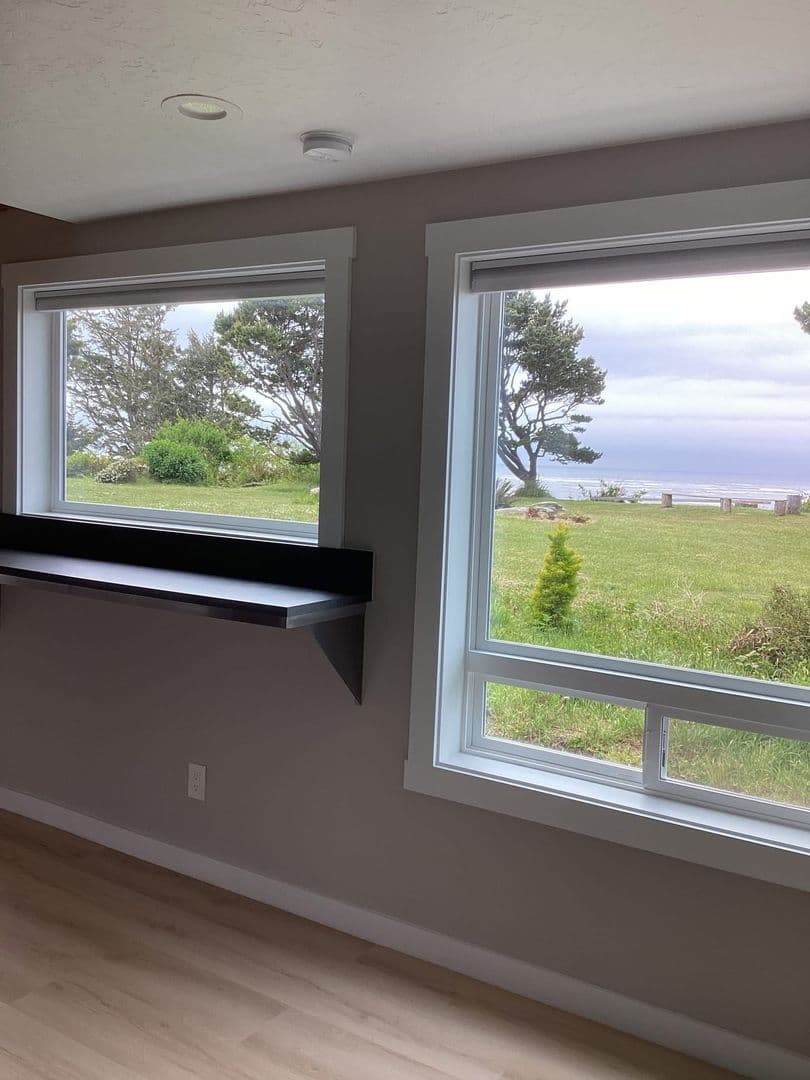 WALDPORT Apartment: 816 SW PACIFIC COAST HWY