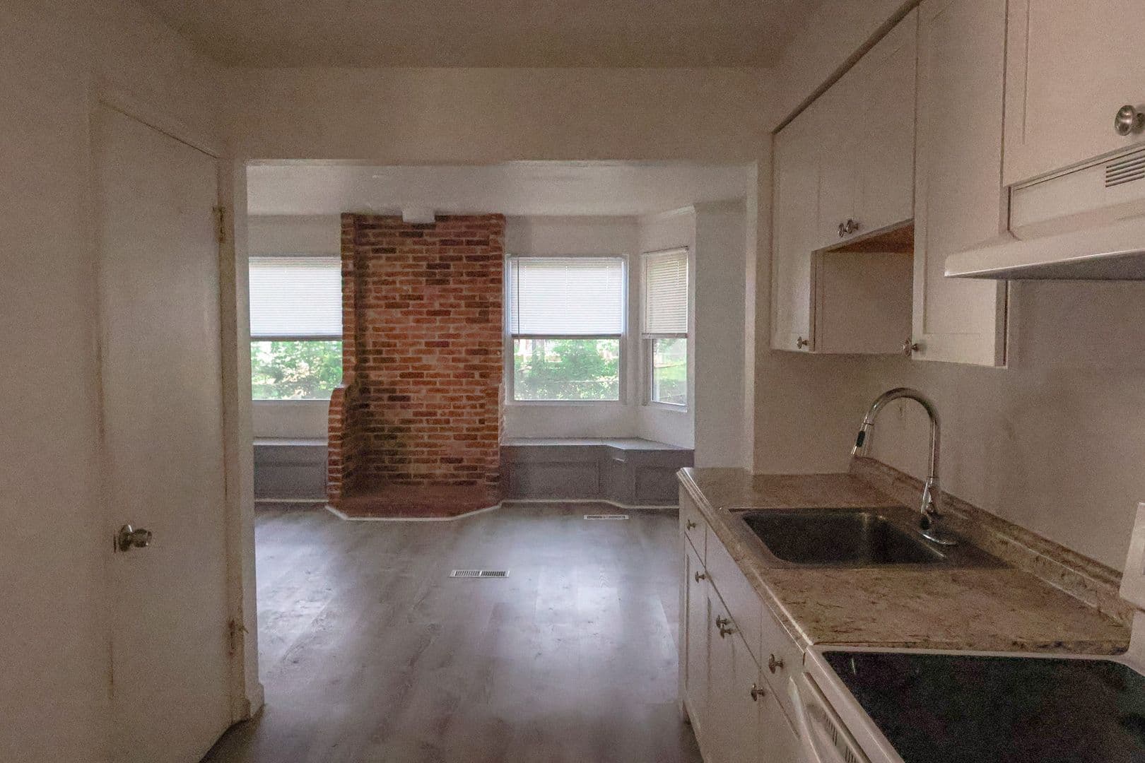 St Louis House: 10522 Byfield Dr
