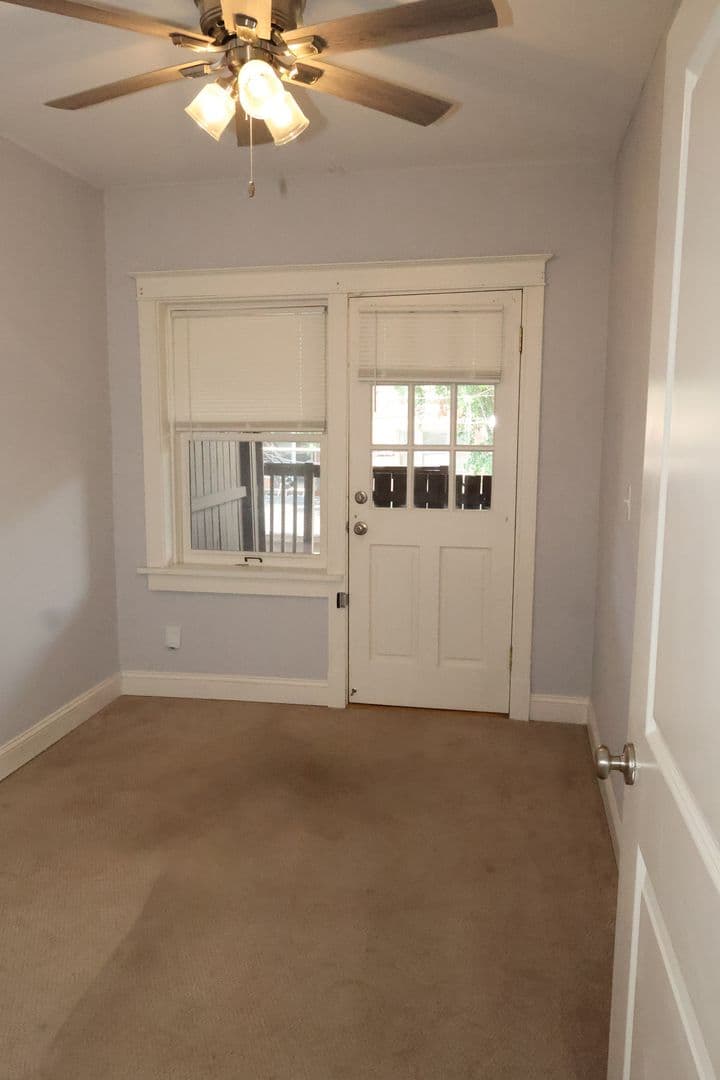 Saint Louis Apartment: 757 Syracuse Ave