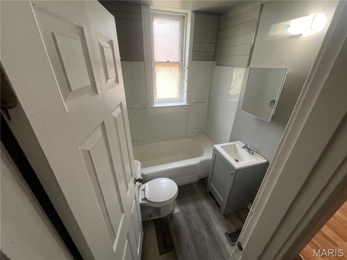 Saint Louis Apartment: 3135 Chippewa Street
