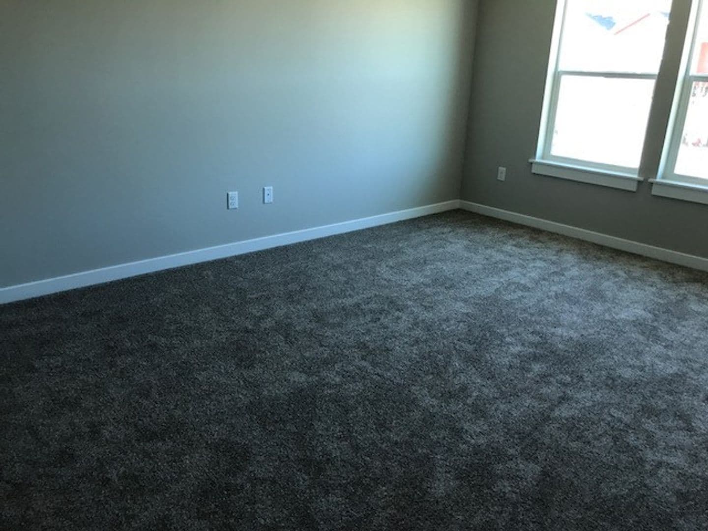 Hermiston House: 803 E Autumn Ave
