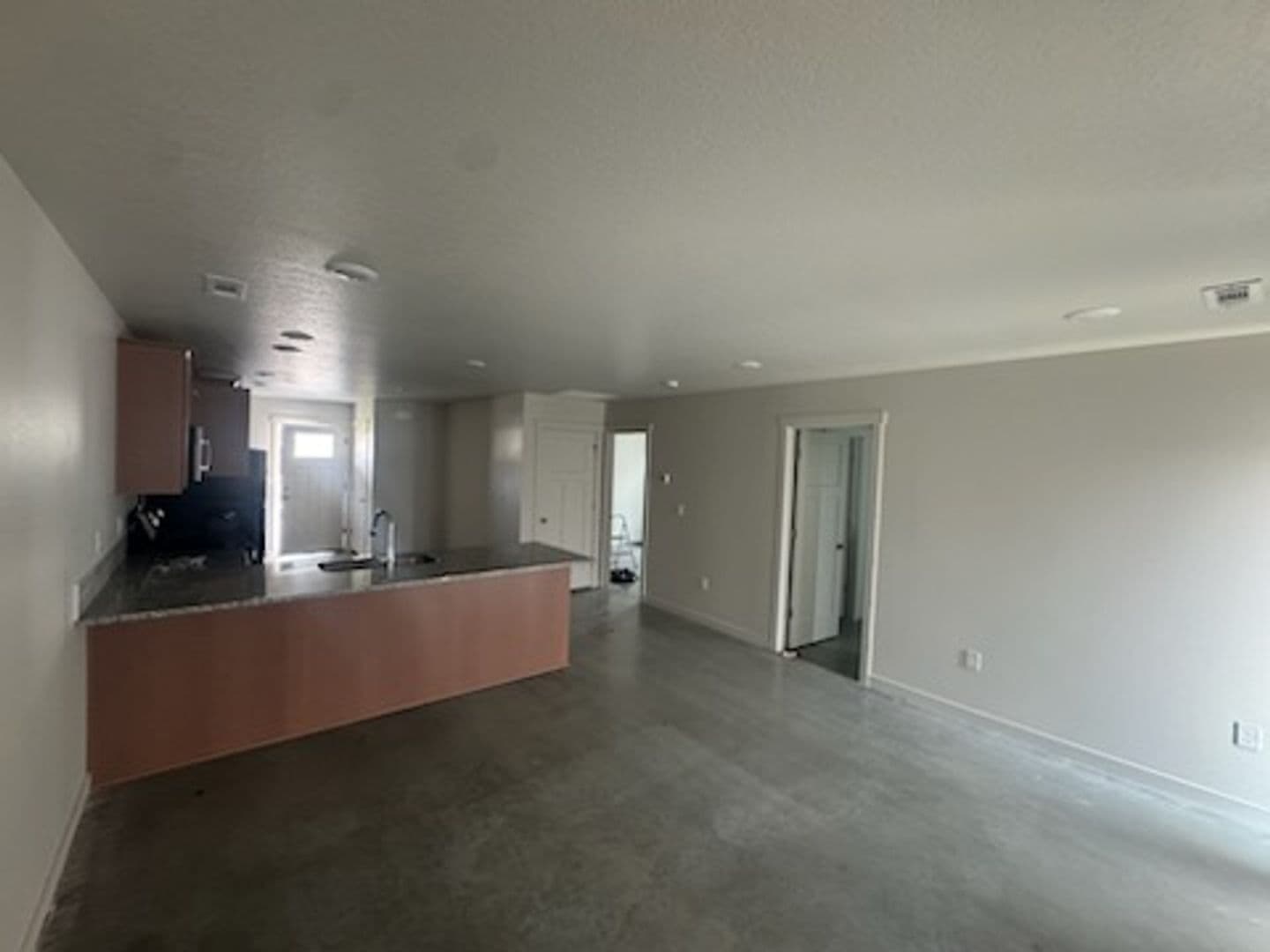 Stanfield House: 805 Tinley St