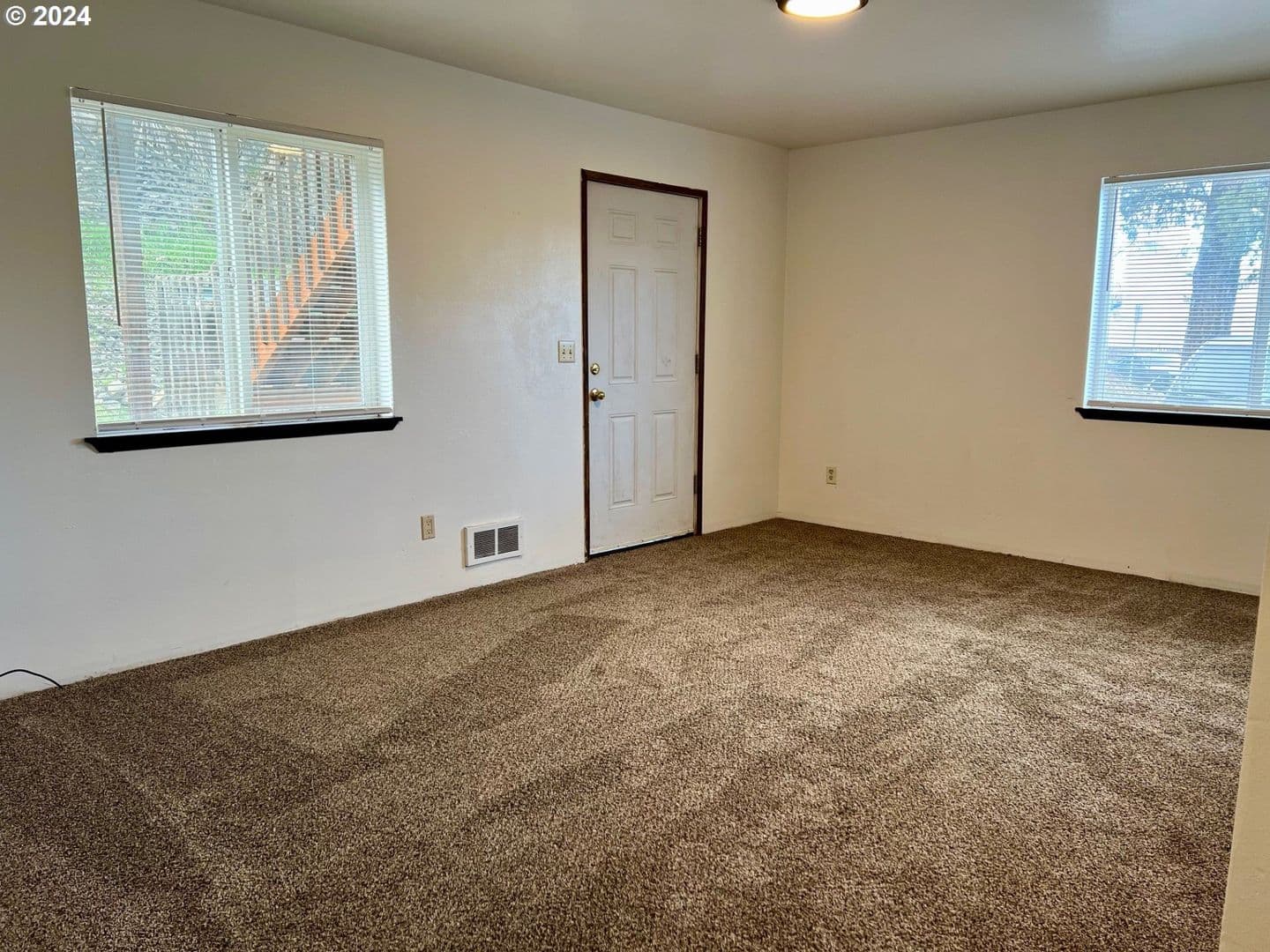 Pendleton Apartment: 610 SW Goodwin