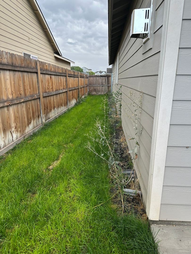 Hermiston House: 1995 NW 6th St