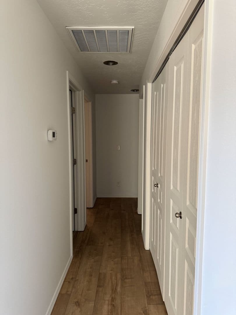 Umatilla House: 371 Bridgeport Ave