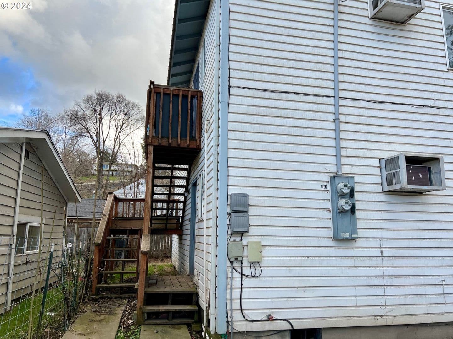 Pendleton Apartment: 610 SW Goodwin