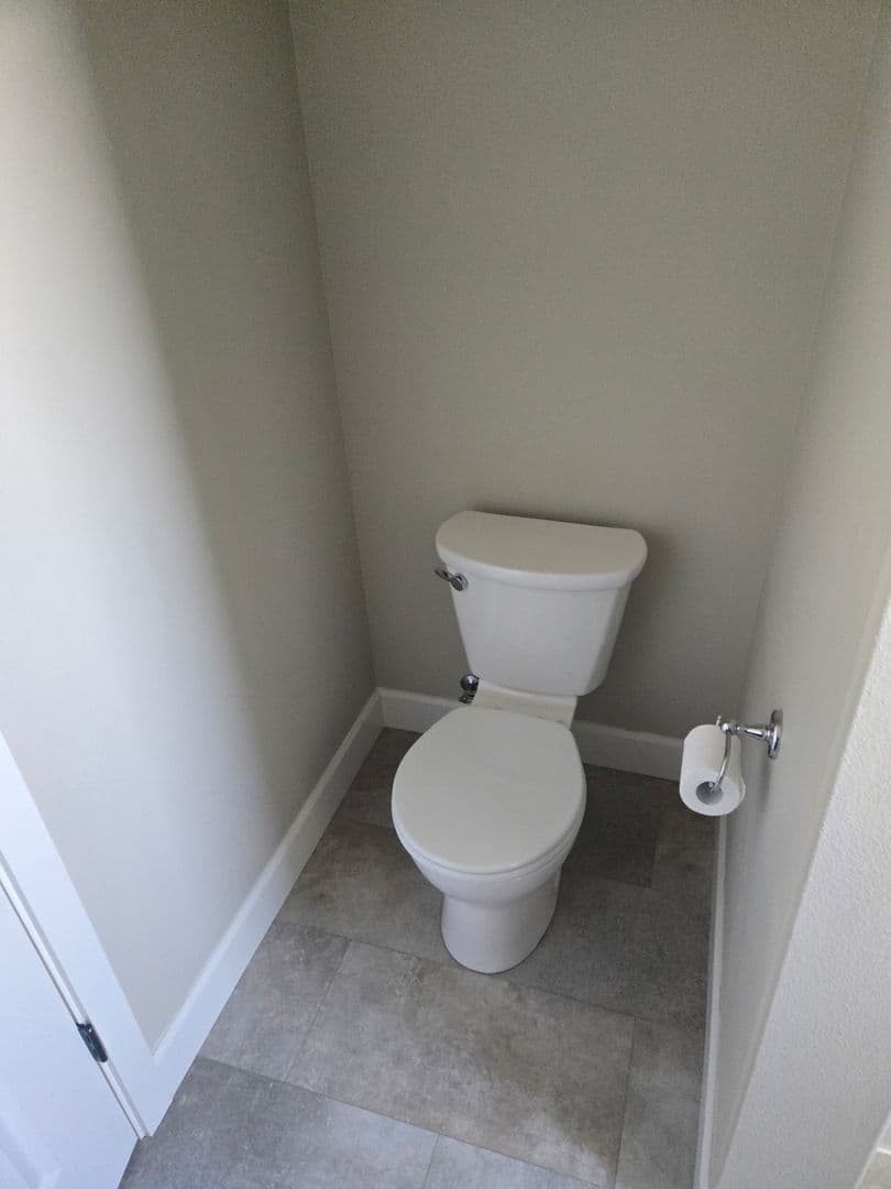 Hermiston House: 564 E Legacy Ave