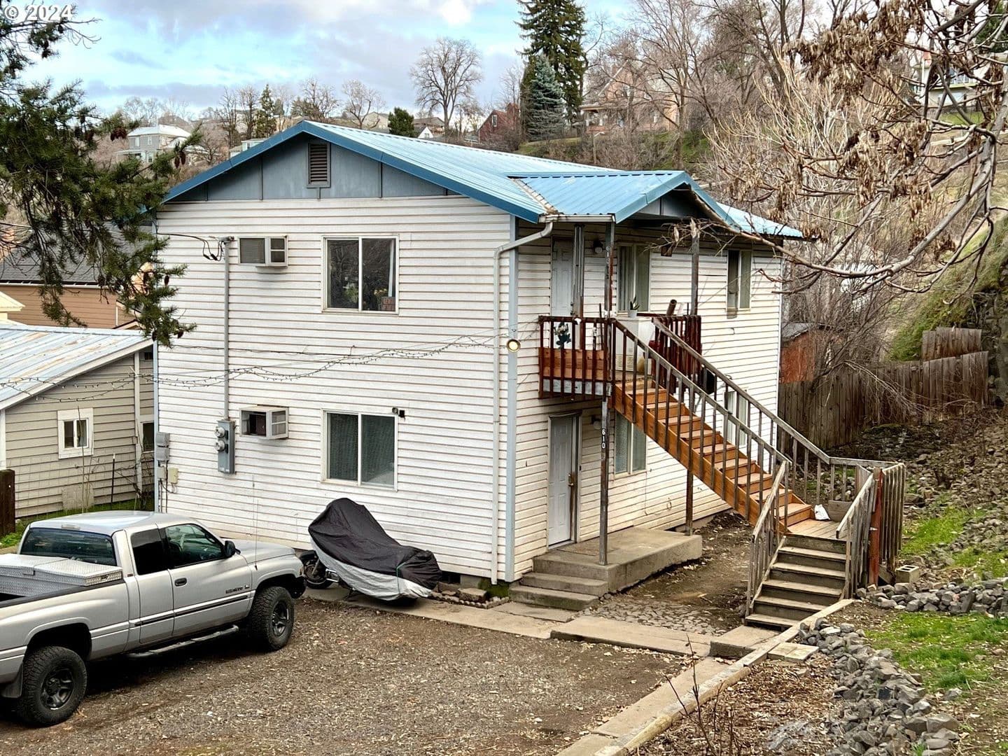 Pendleton Apartment: 610 SW Goodwin