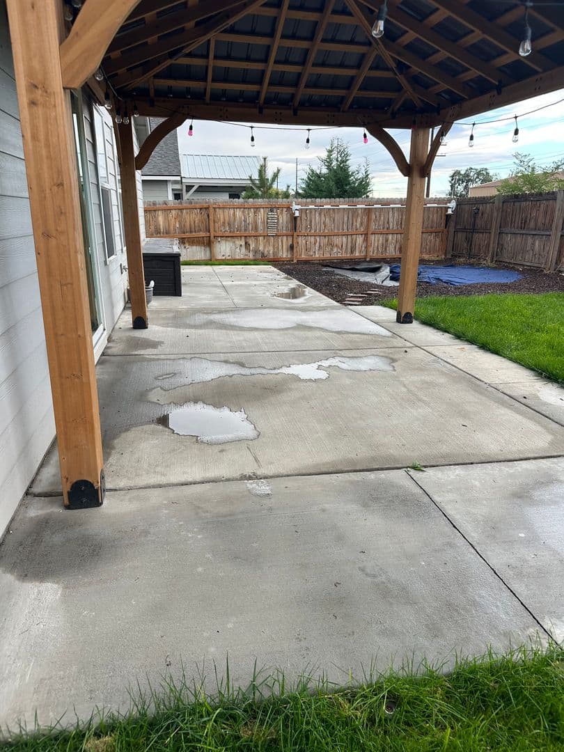 Hermiston House: 1995 NW 6th St