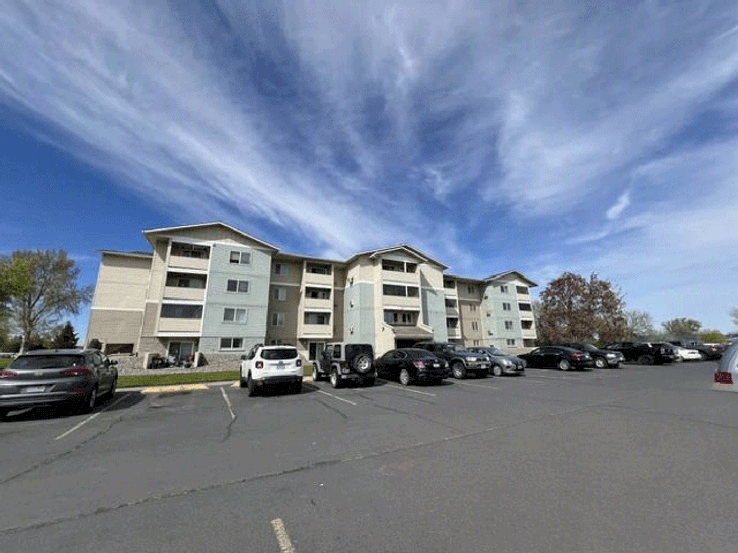 Umatilla Apartment: 605 Umatilla Ave