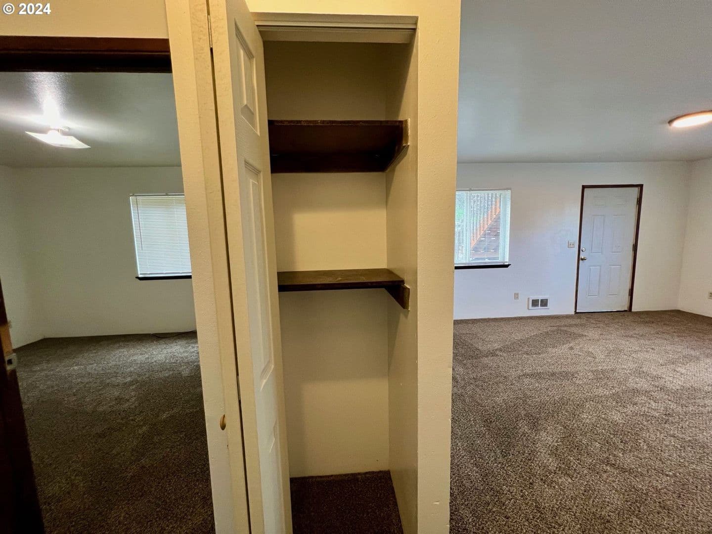 Pendleton Apartment: 610 SW Goodwin