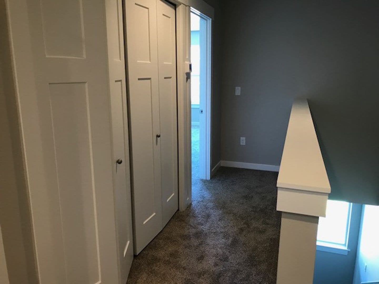 Hermiston House: 803 E Autumn Ave