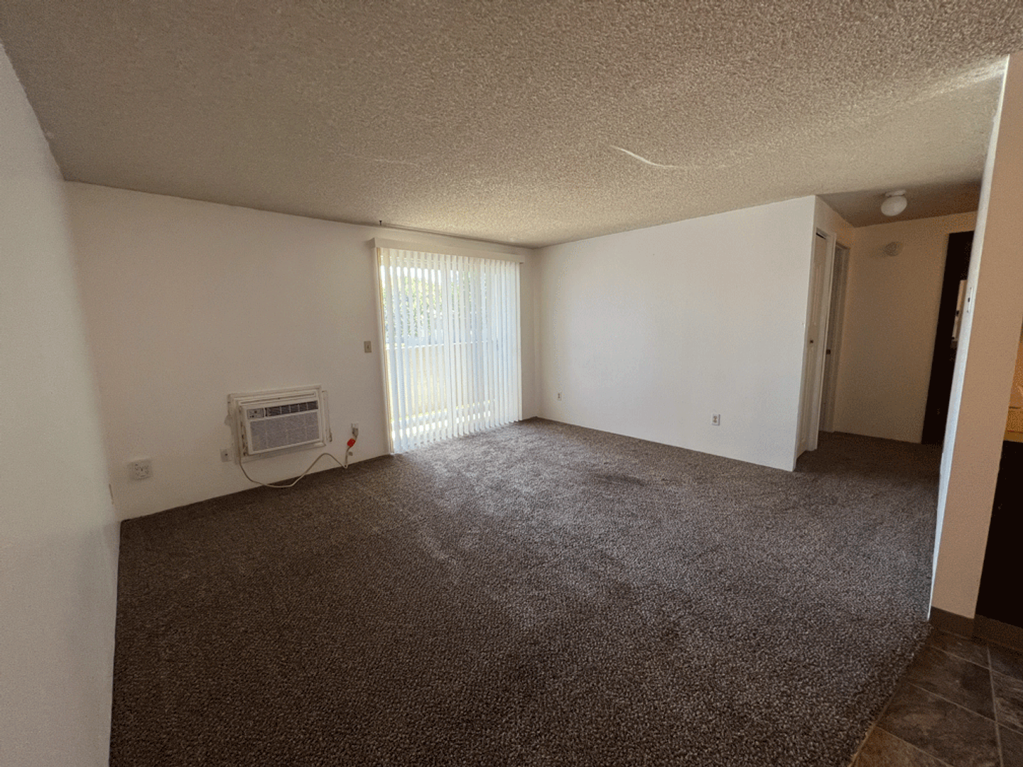 Umatilla Apartment: 605 Umatilla Ave