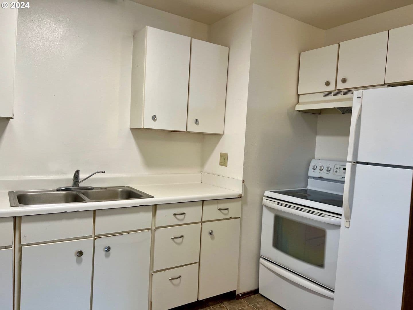 Pendleton Apartment: 610 SW Goodwin