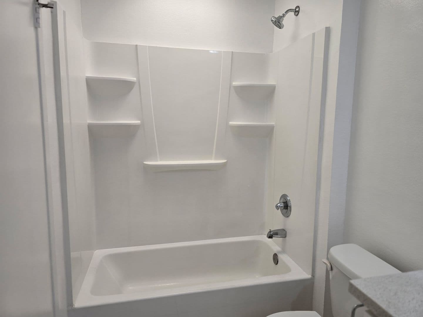 Los Angeles Apartment: 4424 South Centinela