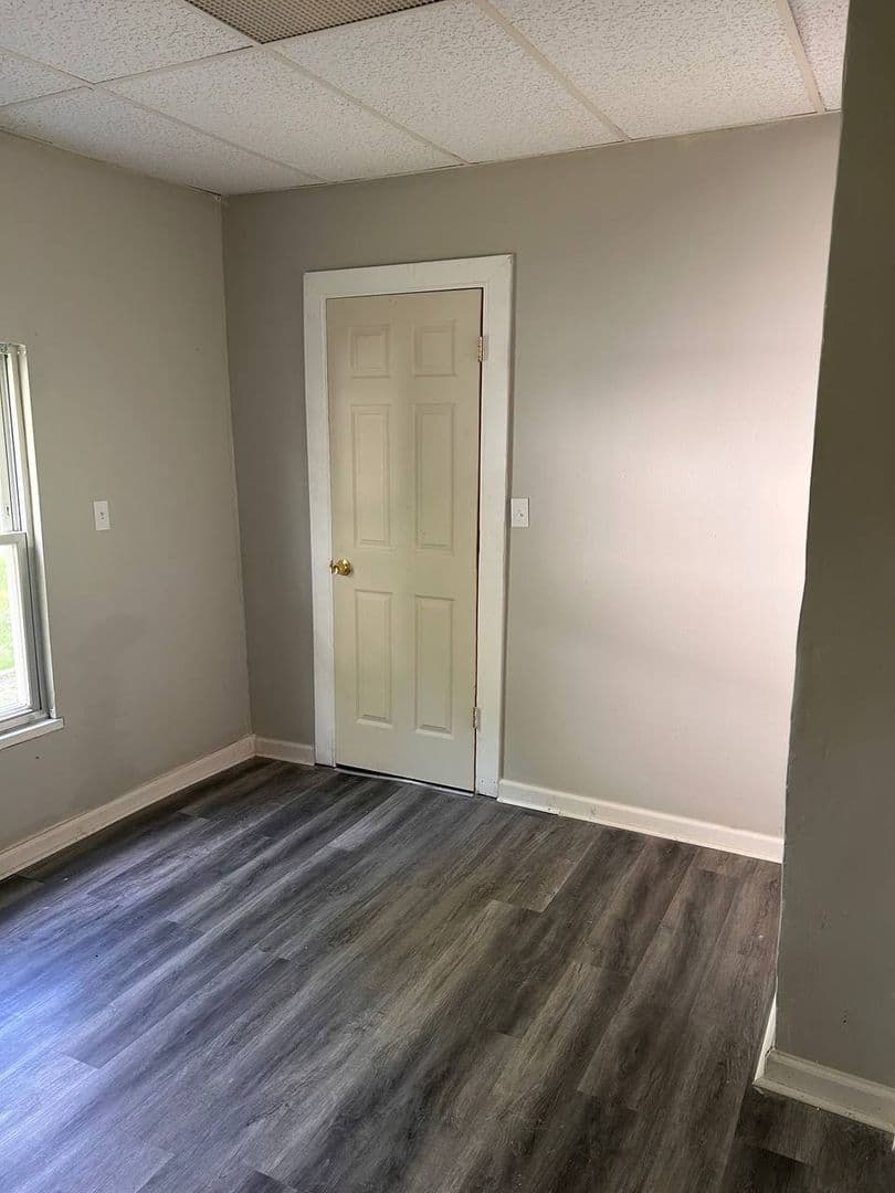 Dayton House: 8825 Meeker Rd