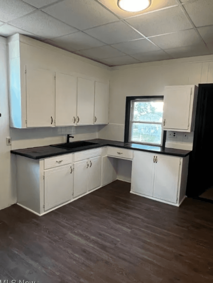 Cleveland House: 3112 W 100th st