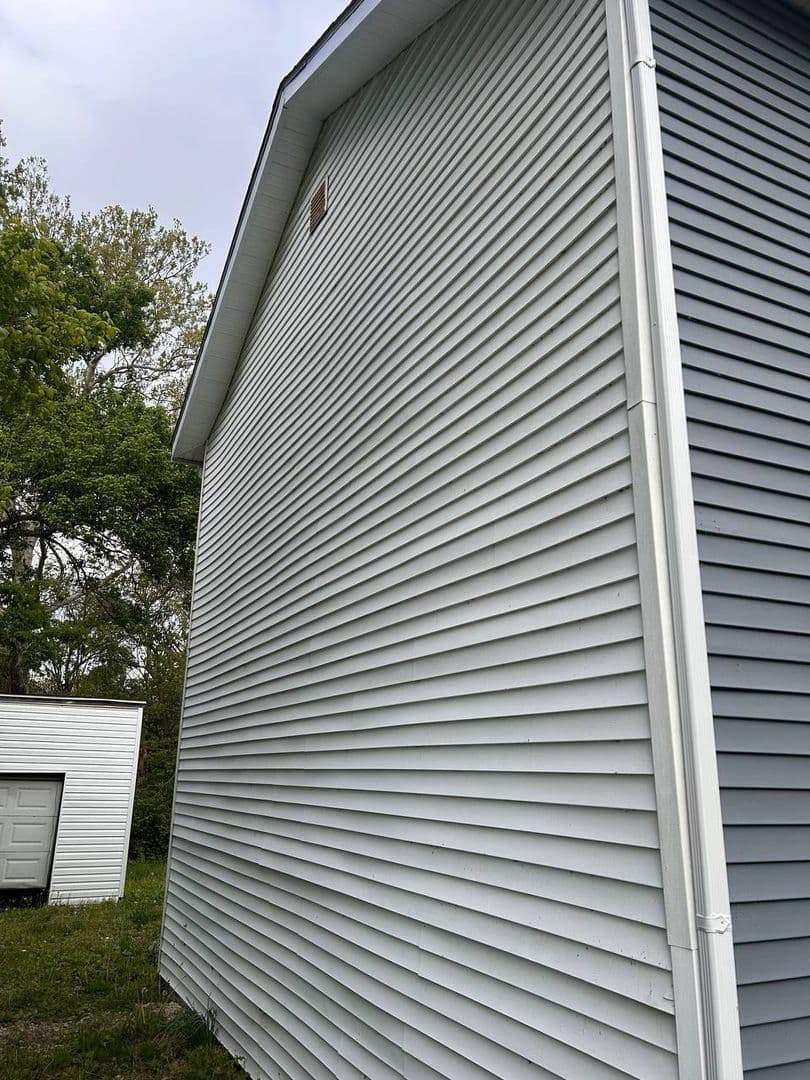 Dayton House: 8825 Meeker Rd