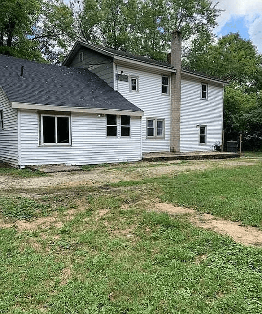 Dayton House: 8825 Meeker Rd