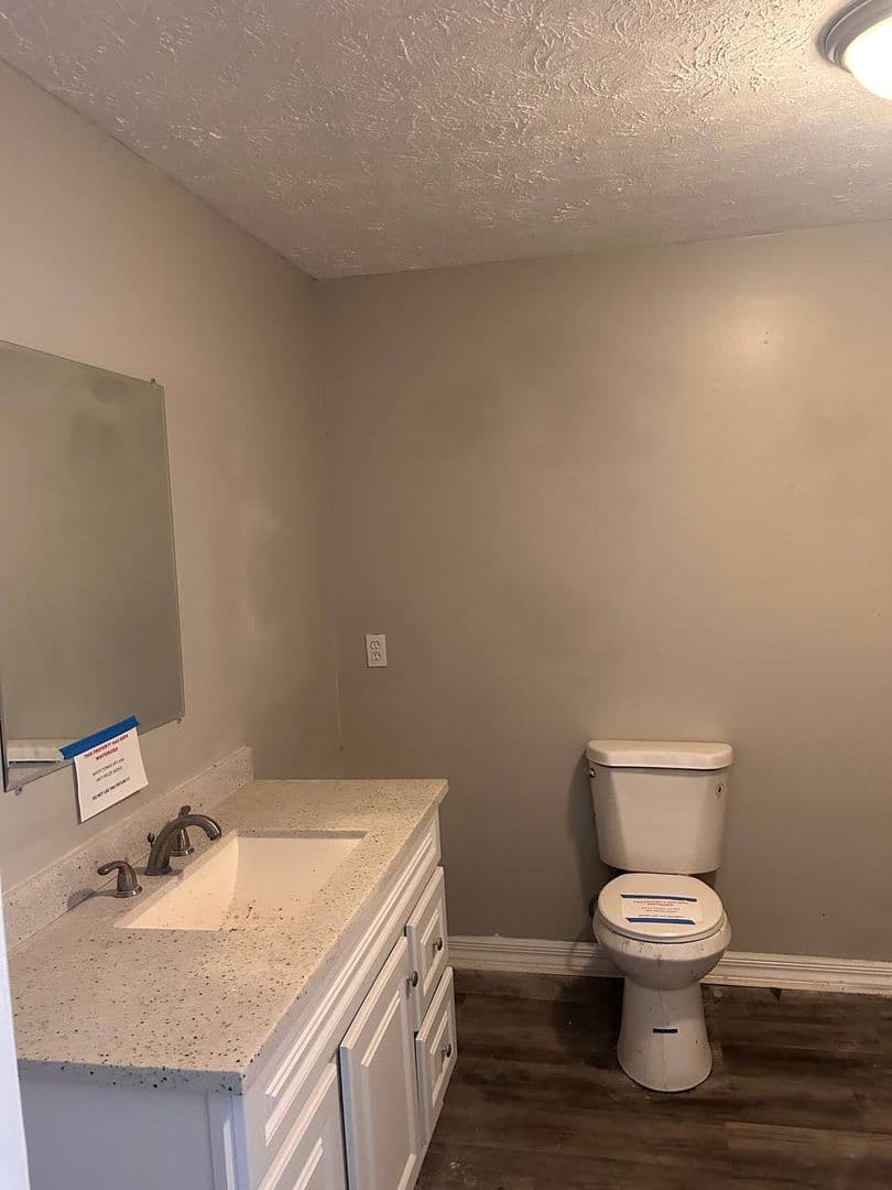 Dayton House: 8825 Meeker Rd
