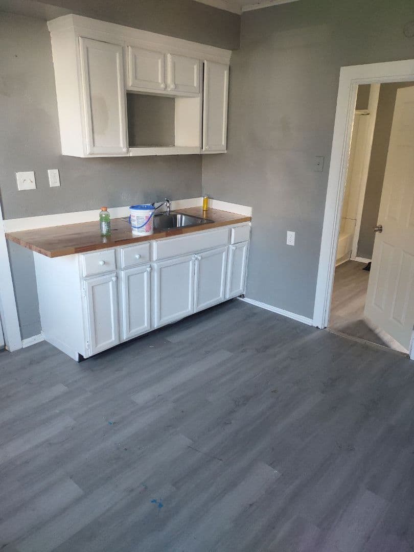 Cleveland House: 4501 Hyde Ave