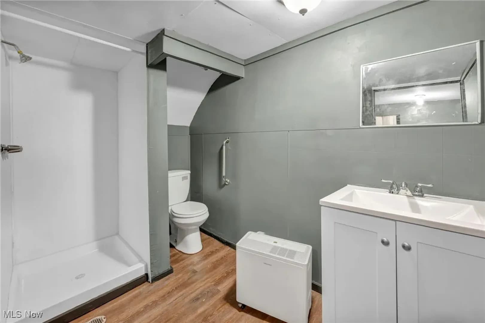Cleveland House: 3112 W 100th st