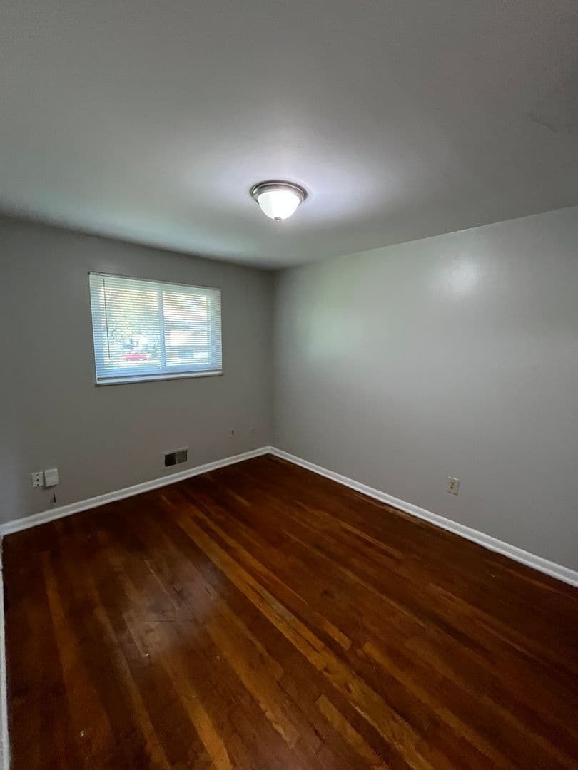 Columbus Apartment: 1171 Sanborn Place