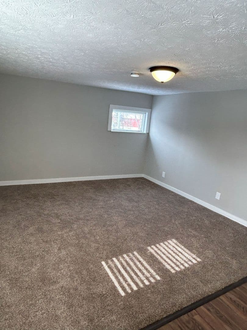 Roseville Apartment: 21-21 1/2 5th Street