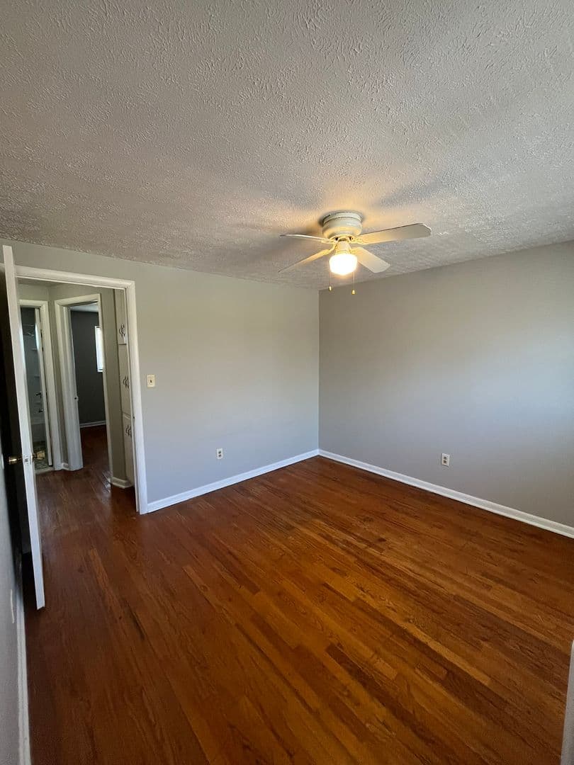 Columbus Apartment: 1171 Sanborn Place