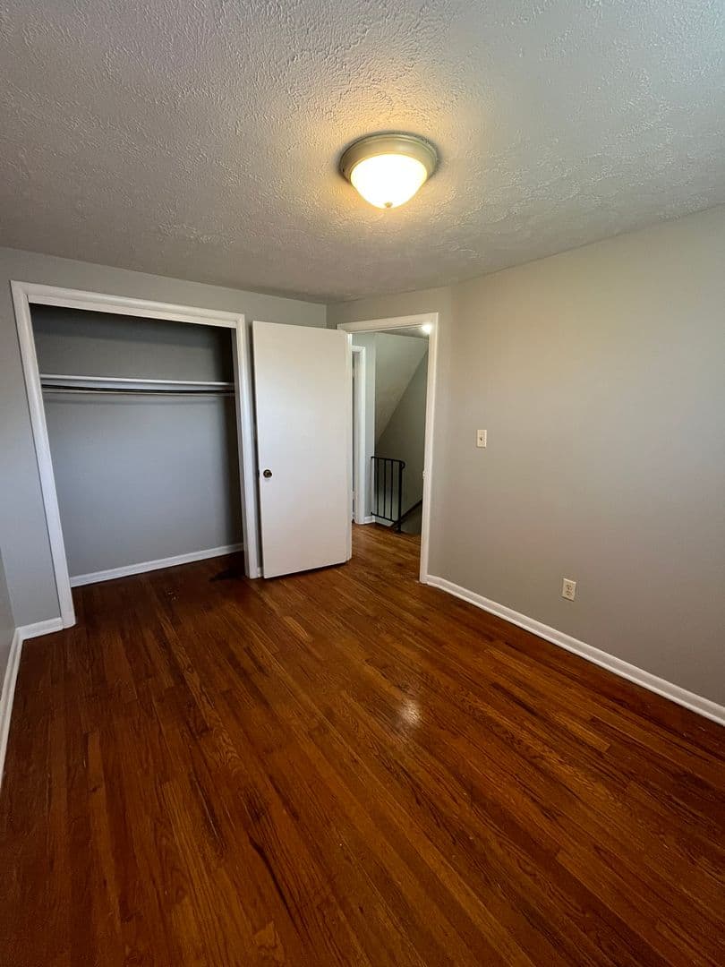 Columbus Apartment: 1171 Sanborn Place