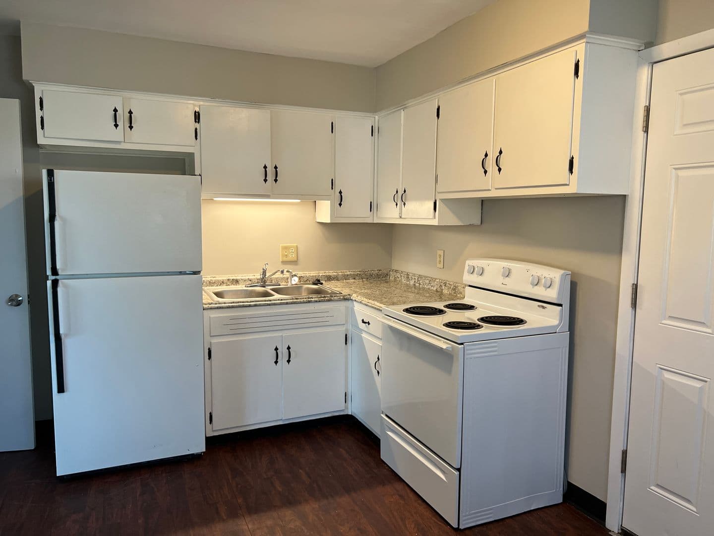 Columbus Apartment: 1171 Sanborn Place