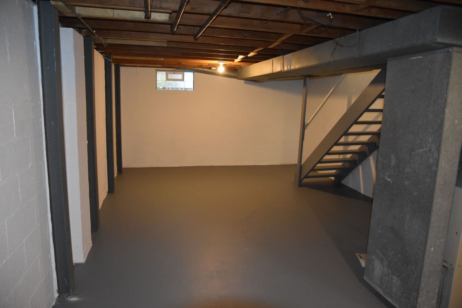 Columbus Apartment: 1171 Sanborn Place