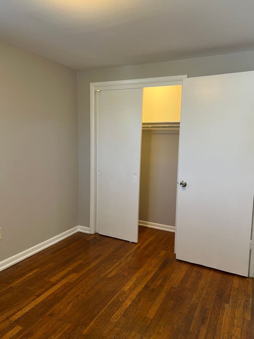 Columbus Apartment: 1171 Sanborn Place