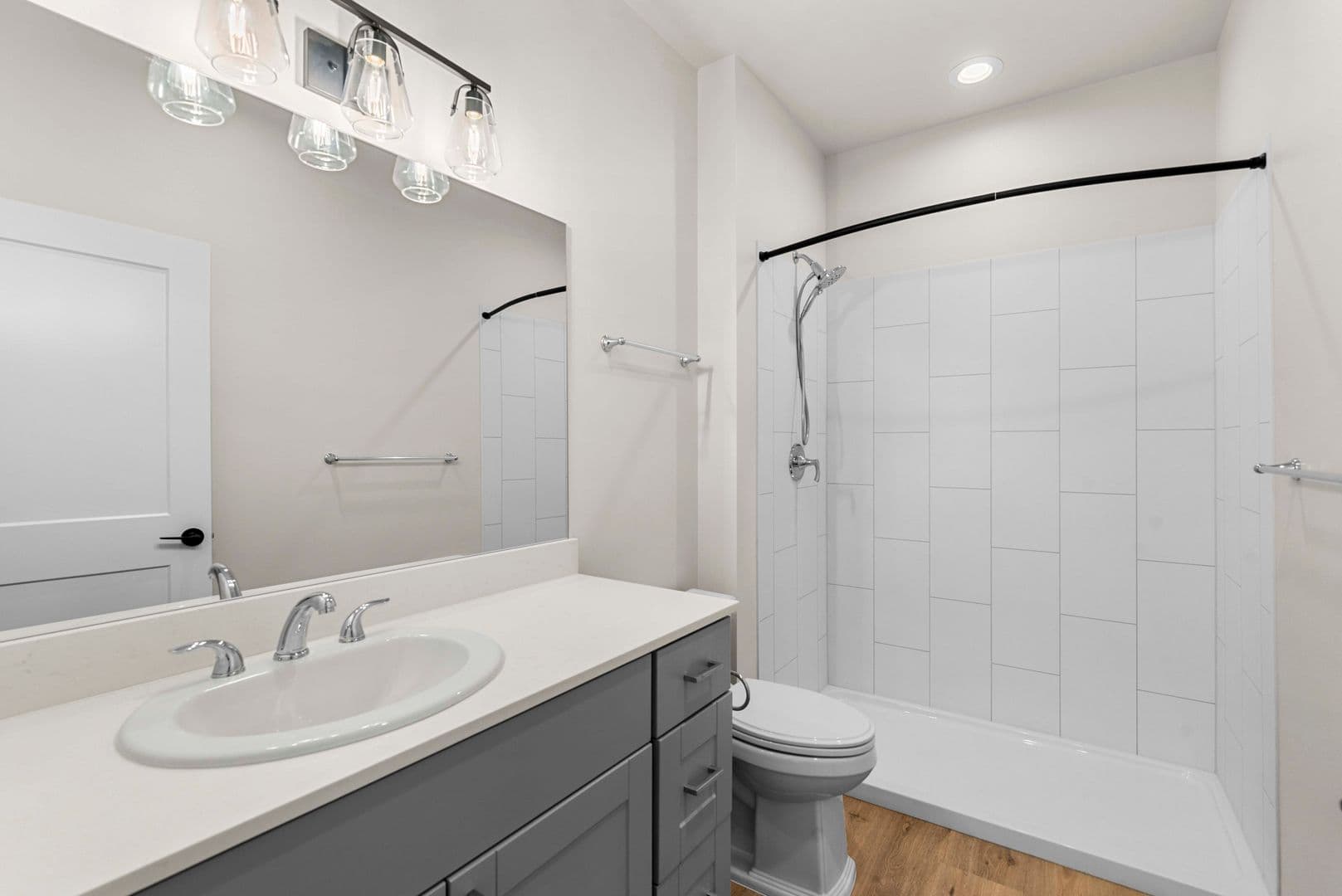 Cashmere Apartment: 412 Aplets Way