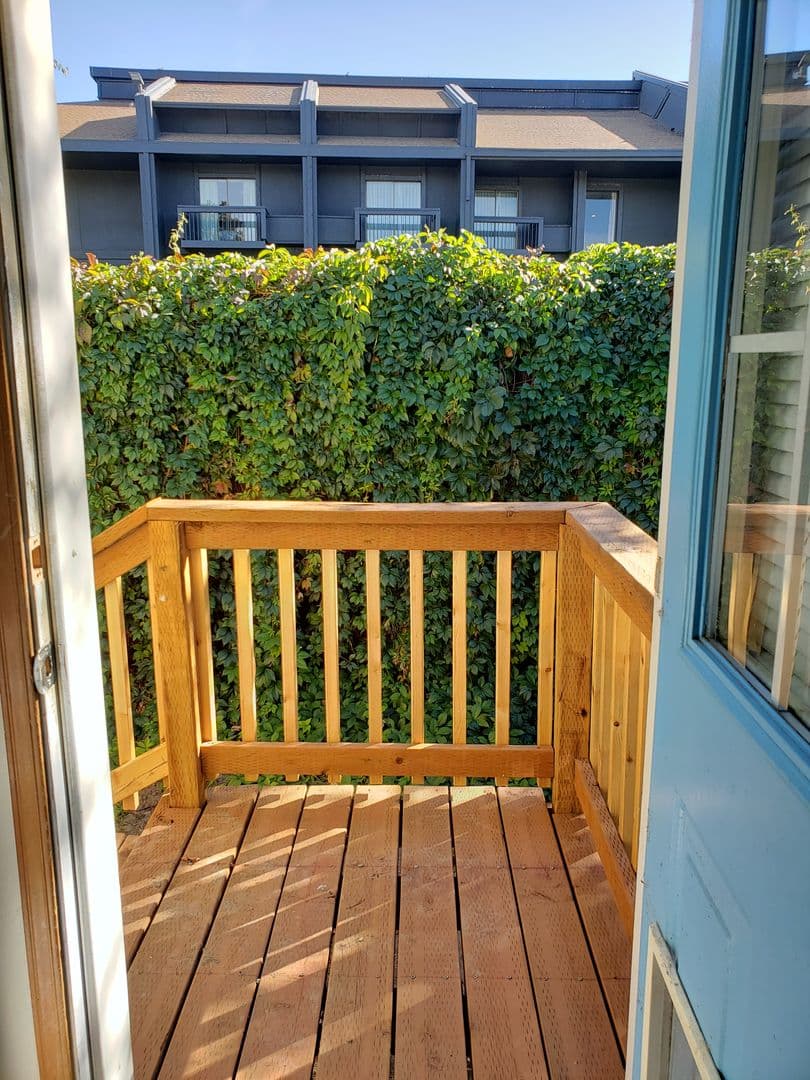 Wenatchee Apartment: 1305 N Wenatchee Ave