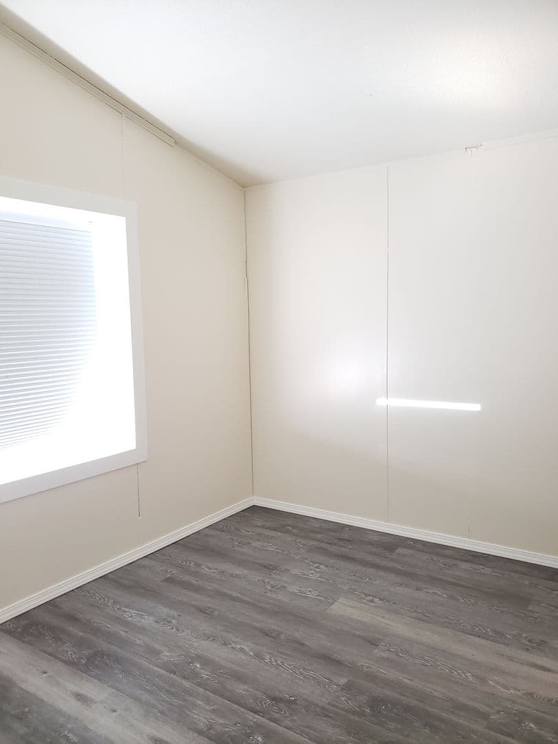 Wenatchee Apartment: 1305 N Wenatchee Ave
