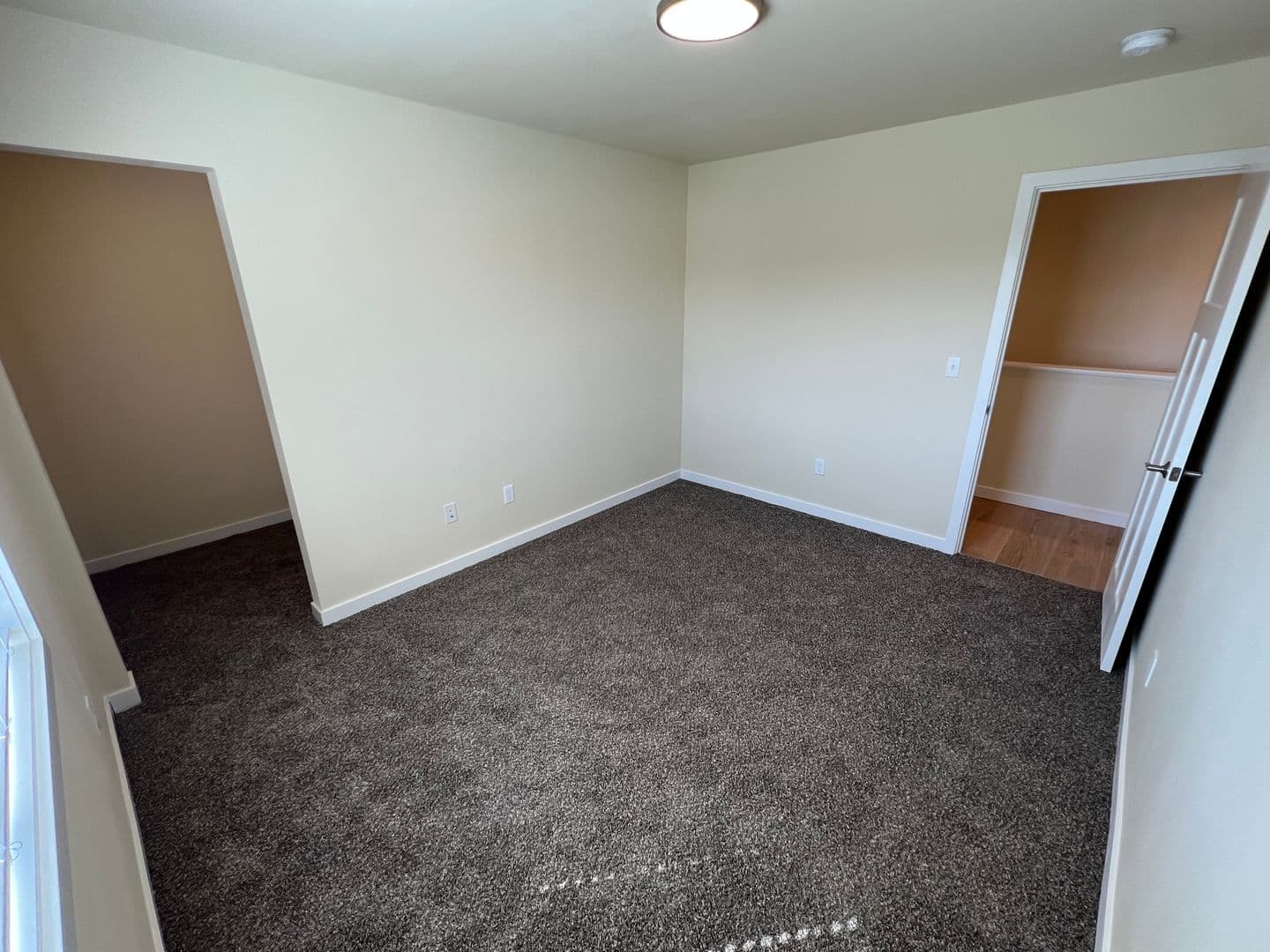 Wenatchee House: 20 Charles St