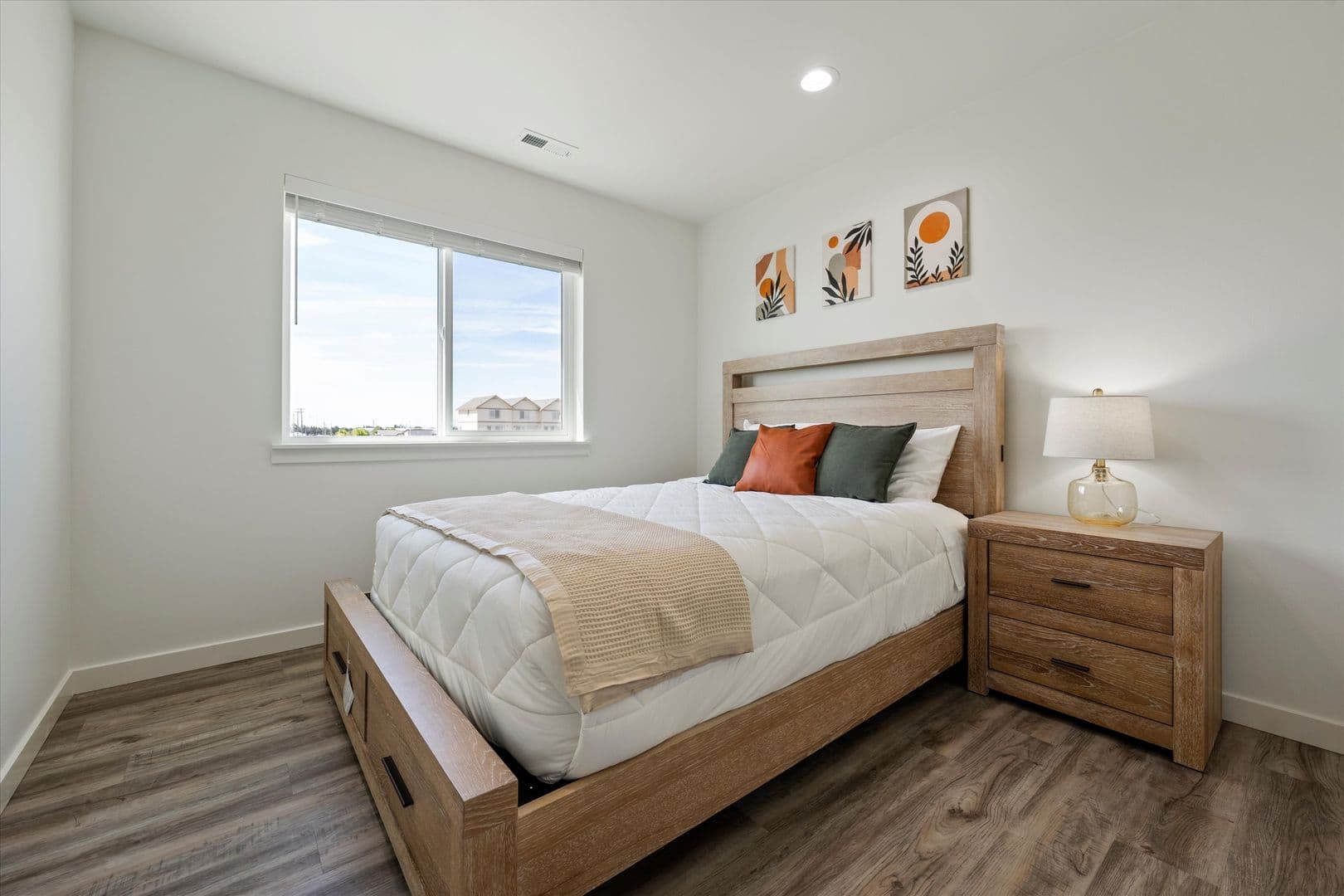 Quincy Townhome: 638 G St NE