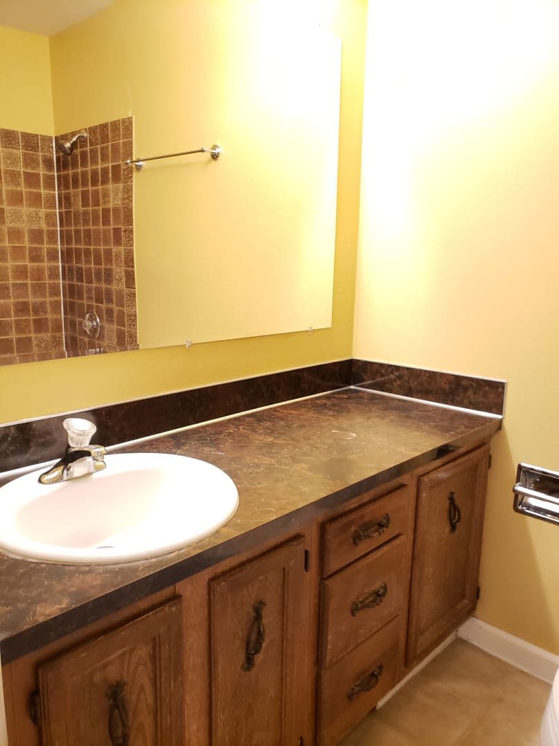 Wenatchee Apartment: 909 Gellatly