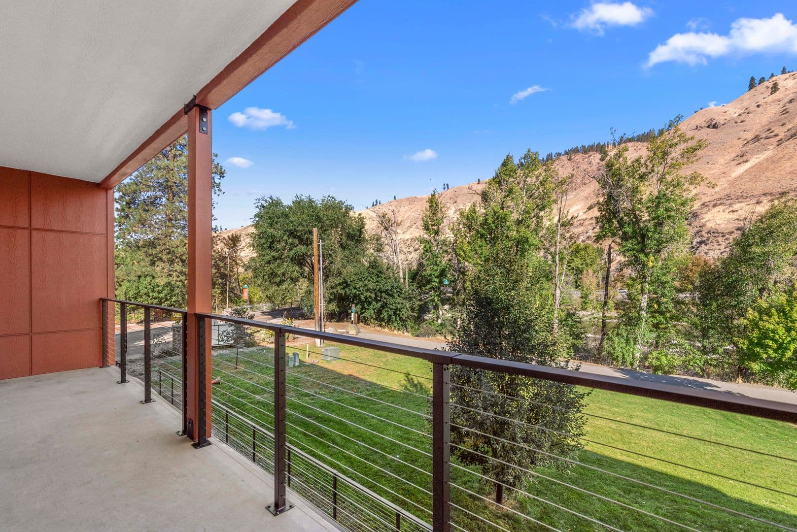 Cashmere Apartment: 412 Aplets Way