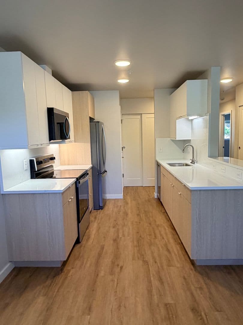 East Wenatchee Apartment: 655 NE 4th