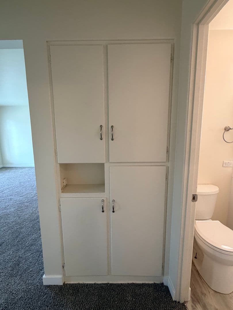 Wenatchee Apartment: 1100-1137 1st