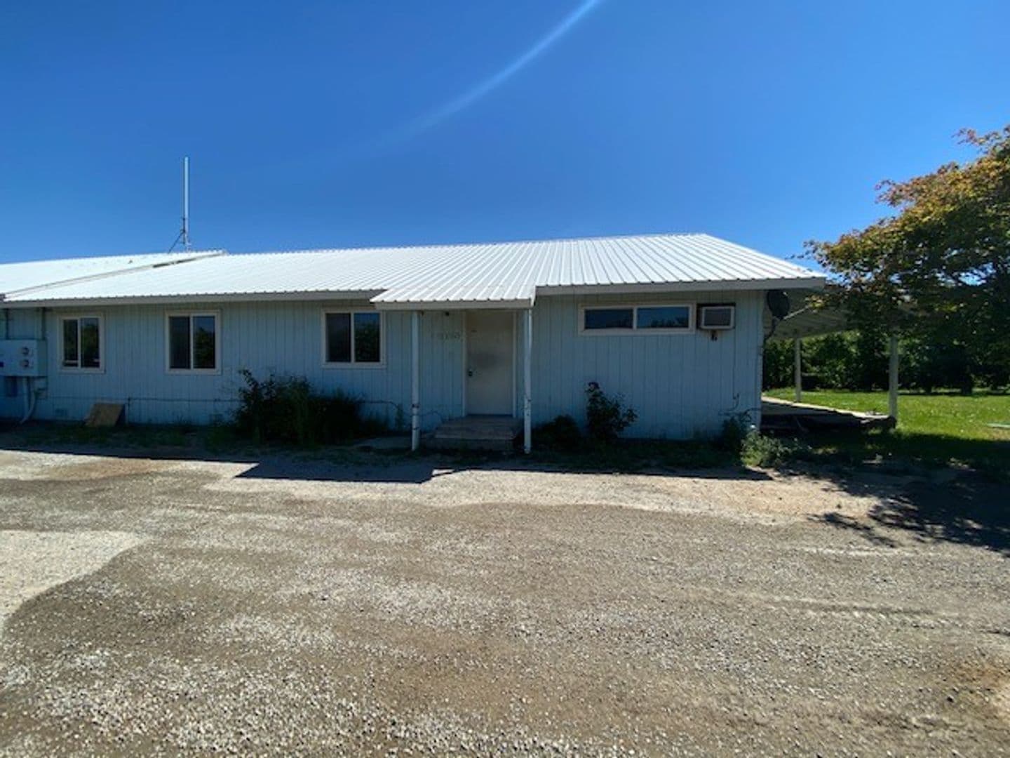 East Wenatchee Apartment: 3120 & 3122 SE 6th St