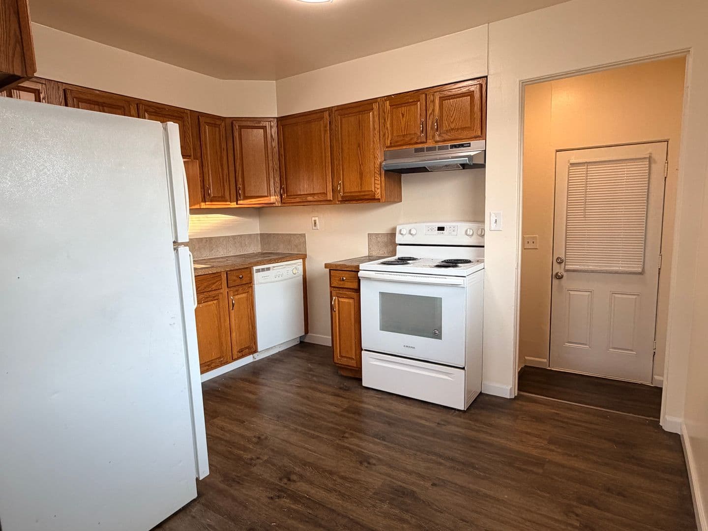 Wenatchee Apartment: 1100-1137 1st