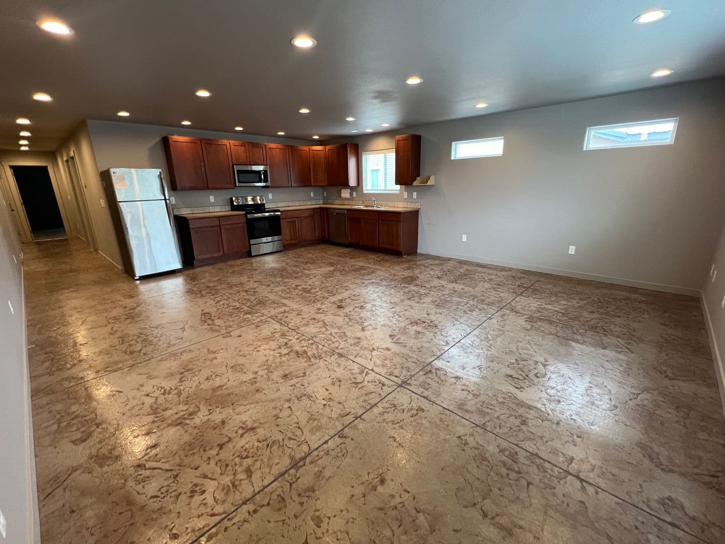 Quincy Apartment: 311 F Street NE