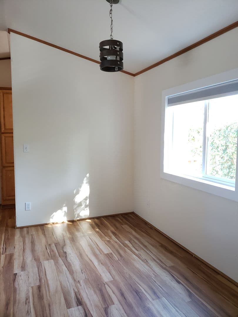 Wenatchee Apartment: 1305 N Wenatchee Ave