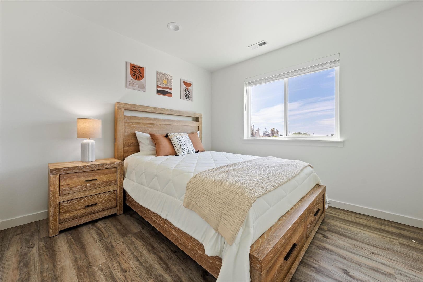 Quincy Townhome: 638 G St NE